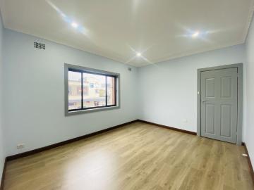Three bedroom unit for lease!