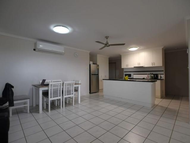 THREE BEDROOM UNIT IN KEPNOCK!
