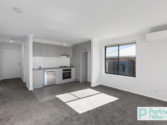 Three Bedroom Unit in Moore Creek