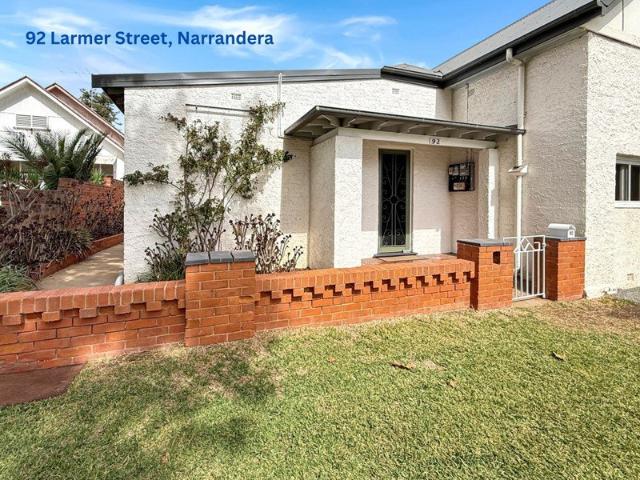 Three bedroom unit on Larmer