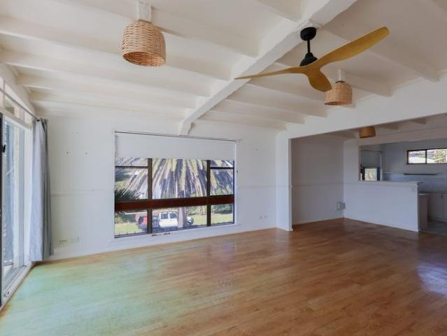 THREE BEDROOM UNIT WITH OCEAN VIEWS