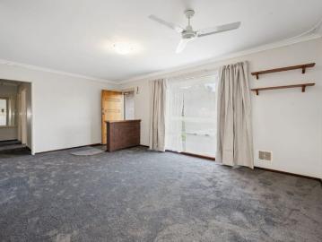 Three Bedroom with Large Shed