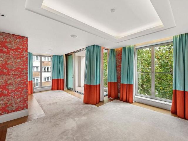 Three bedroom 2,178 sqft apartment situated in the highly regarded No.1 Ebury Square development in the heart of Belgravia, SW1W