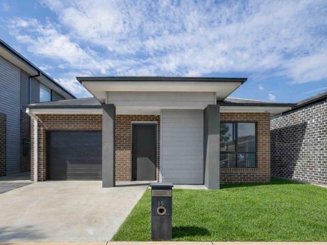 Three Bedrooms, Three Bathrooms Perfect for Families or Shared Living
