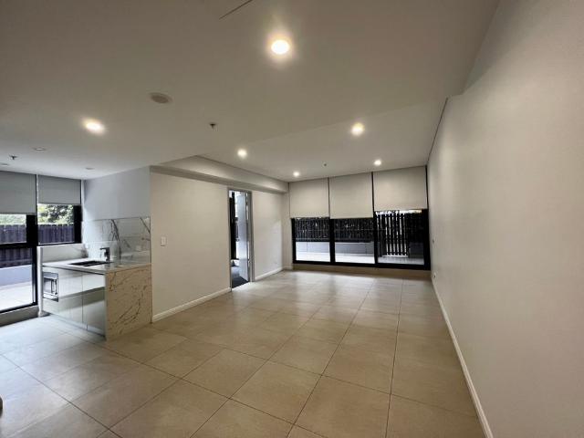 Three Bedrooms Two Bathrooms plus Study Area Premium Apartment in the Heart of Mascot