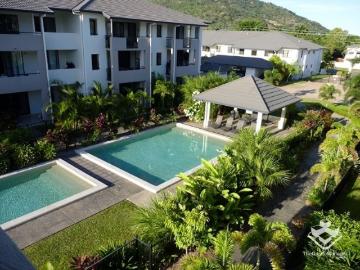 Three Bedrooms, two bathrooms, top floor apartment unit for rent, West End, Townsville