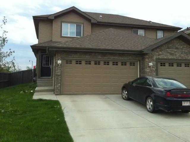 Three bedrooms with double garage Duplex house Edmonton South Callaghan — 3 Bedrooms Duplex