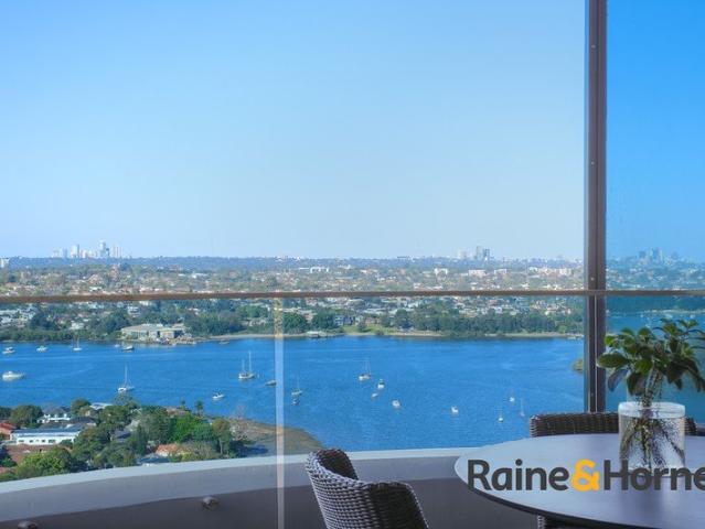 Three Bedrooms with Study with Breath taking City Skyline & Water Views in Rhodes Central