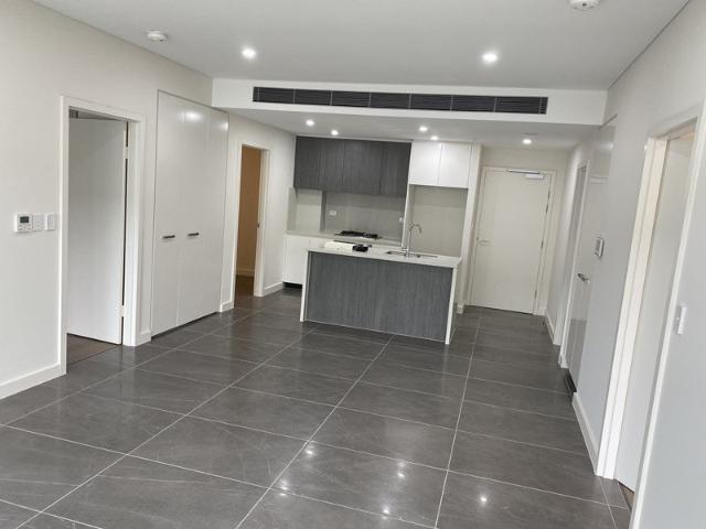 three bedrooms for leasing !
