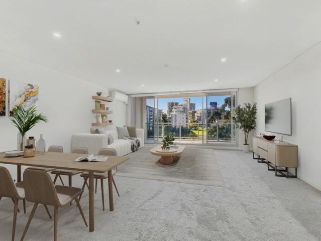 Three Bedrooms plus Study & Spectacular Park Views