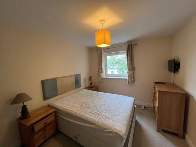 Three Bridges 1 bedroom flat to rent