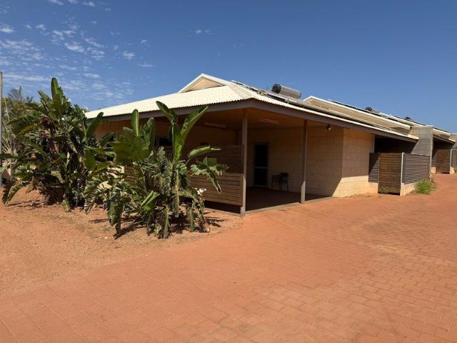 Three furnished villas in one smart investment