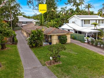 Three in One Rare Multi Income Stream Opportunity in Summerland Point