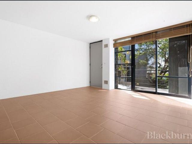 THREE LEVEL TOWNHOUSE, GREAT LOCATION, TWO SECURE CARBAYS