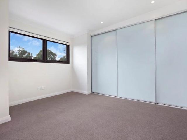 Three Level Townhouse in a Quiet Rear Position