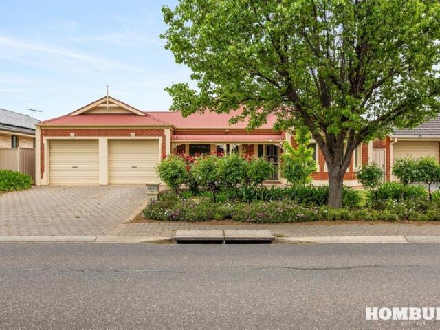 Three Living Areas, Exceptional Comfort & A Fantastic Location!