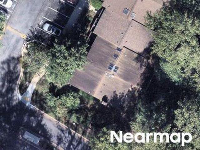 Three Oaks Dr