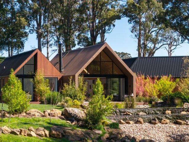 Three Pavilions, One Extraordinary Country Sanctuary