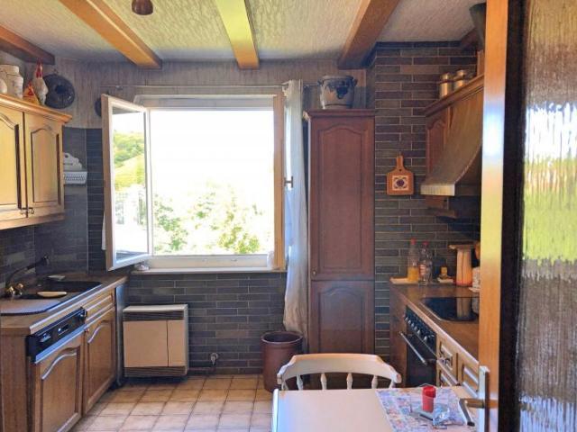 Three room apartment in Untertürkheim with view of the Stuttgart vineyards, Stuttgart Amsterdam Apartments for Rent