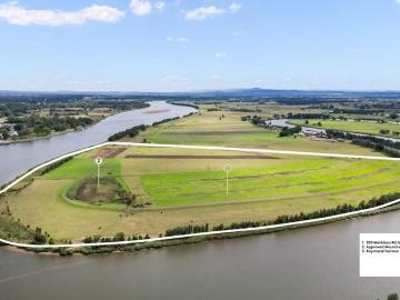 Cockle Creek, Newcastle - Terrace