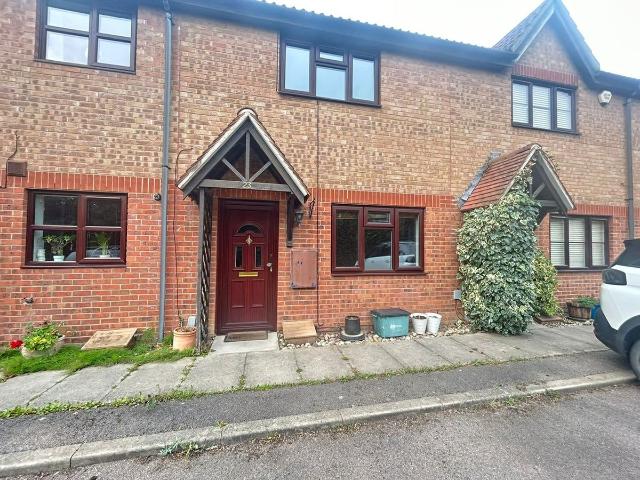 Thresher Close, Bishop's Stortford CM23, 2 bed property to rent, £1,450 pcm | PrimeLocation