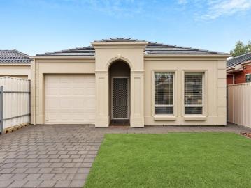 Thriving Plympton Between the Sea and the City