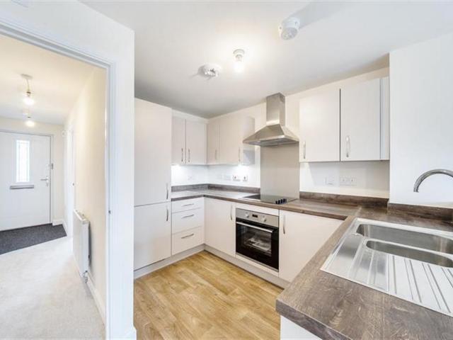Throckley NE15 4 bed semi detached house to rent £1,325 pcm £306 pw