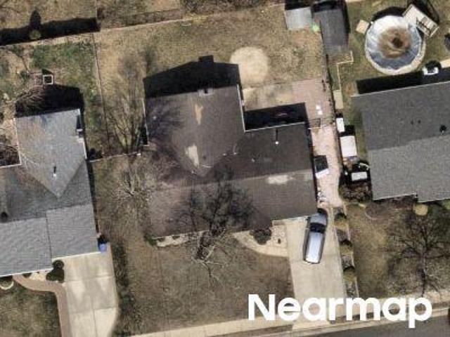 Throop Ave