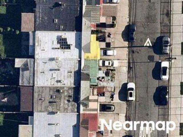 Throop Ave