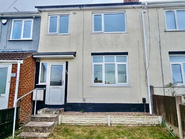 Throne Crescent, Rowley Regis 3 bed terraced house to rent £995 pcm £230 pw