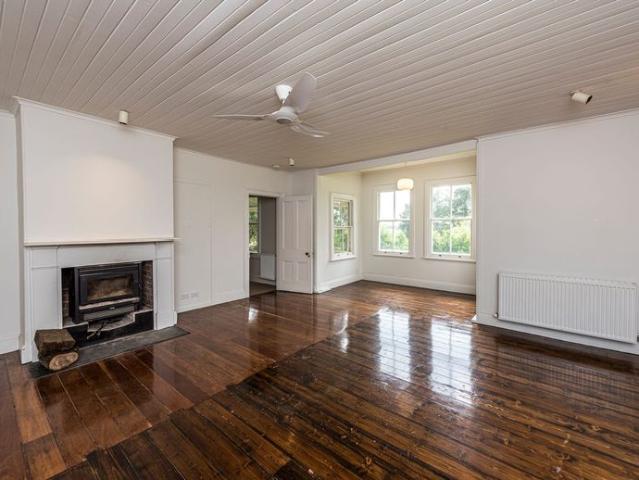Throsby Cottage
