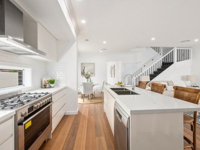 Throsby Gardens Townhouse 7 Elegant, stylish townhouse living