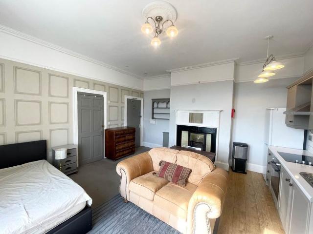 Throstle Nest Villas