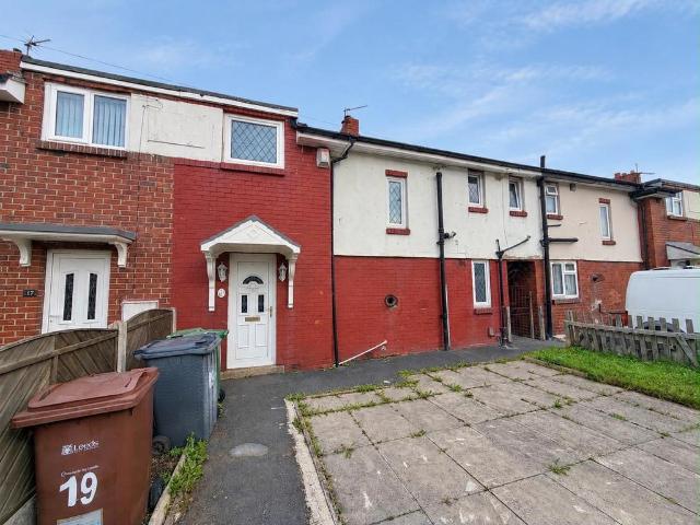 Throstle Street, LEEDS 3 bed terraced house to rent £1,050 pcm £242 pw