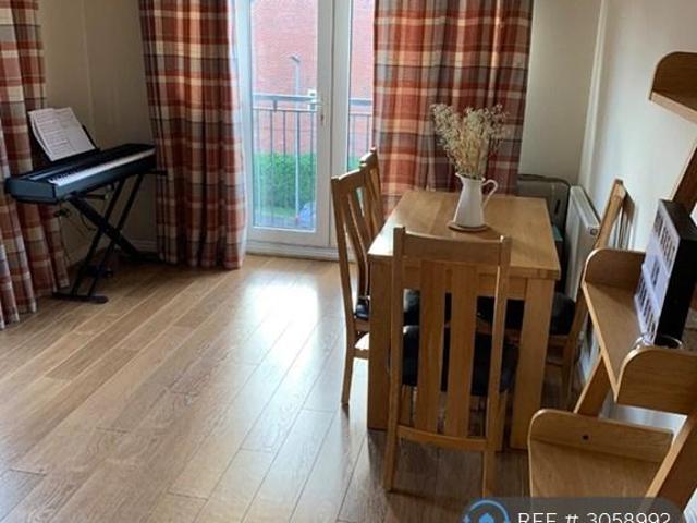 Thunderbolt Way, Tipton, DY4 1 bed flat to rent £695 pcm £160 pw