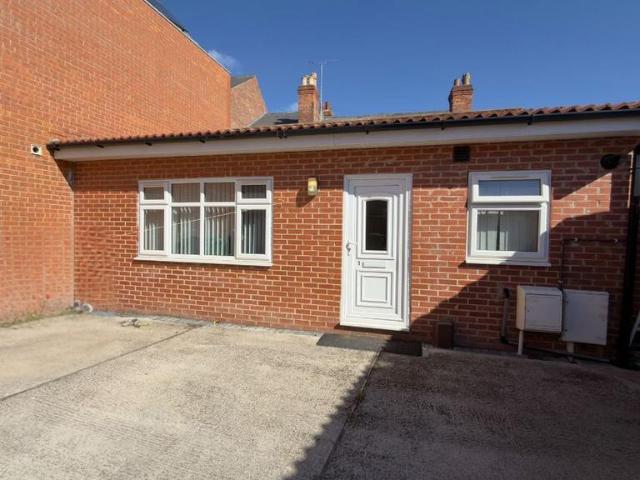 Thurgarton Street, Nottingham Studio to rent £750 pcm £173 pw