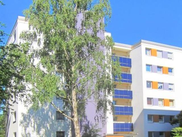 Thüringenplatz 11, 5 M barrierefreie Zweizimmerwohnung mit Freisitz WBS 60+, 2 Personen