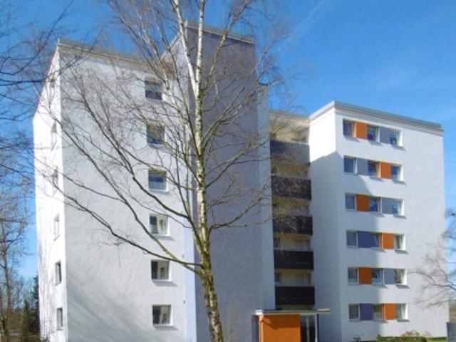 Thüringenplatz 11, E M barrierefreie Zweizimmerwohnung mit Freisitz WBS 60+, 2 Personen