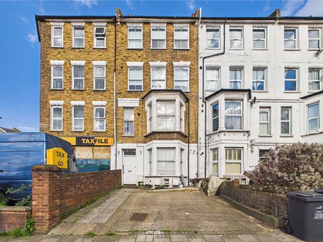 Thurlow Park Road, London SE21, 1 bed flat to rent, £1,350 pcm | PrimeLocation