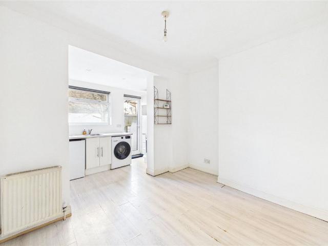 Thurlow Park Road, London SE21, 1 bed flat to rent, £1,350 pcm | PrimeLocation