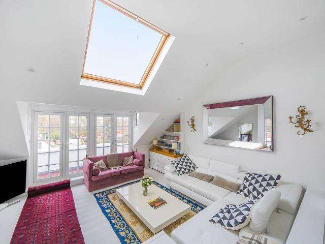 Thurlow Road, Hampstead, London NW3, 3 bed flat to rent, £5,915 pcm | PrimeLocation