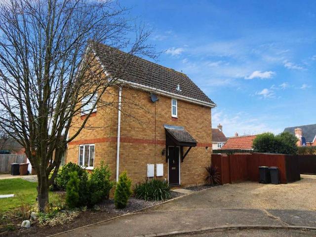 Thurston IP31 2 bed semi detached house to rent £1,100 pcm £254 pw