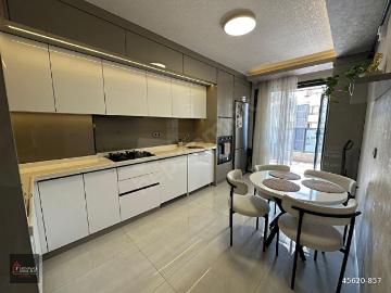 TİRYAKİ'den_DUTLUK METROSU YANI_ORTA KAT_YENİ BİNA_TERAS BALKON