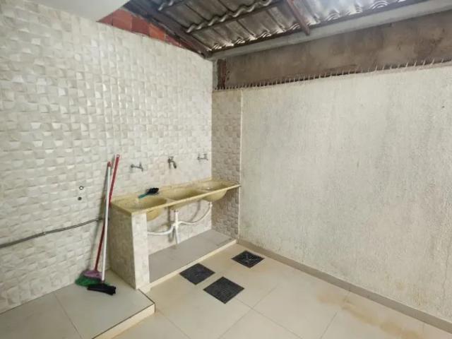 Ótima casa térrea na qe 56 excelente localização