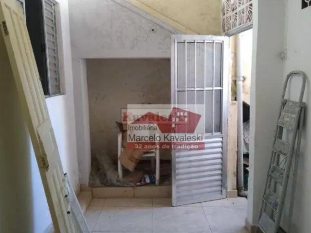 Òtima casa térrea na Vila das Mercês 2 dormitórios Quintal