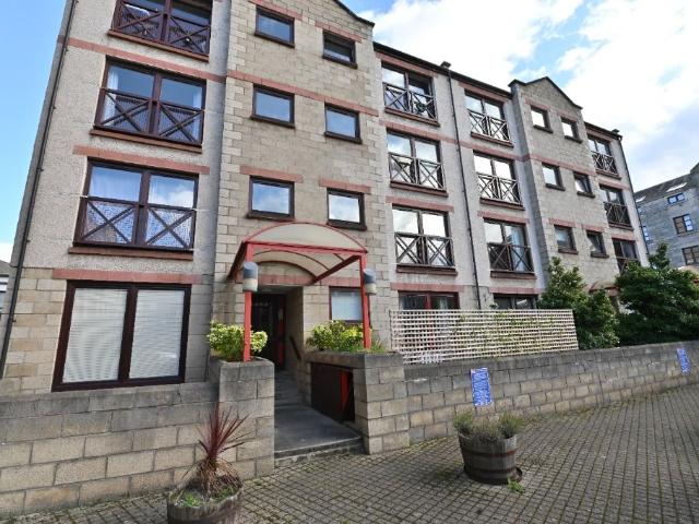 Timber Bush, The Shore, Edinburgh EH6, 2 bed flat to rent, £1,300 pcm | PrimeLocation