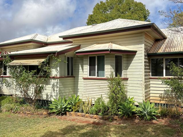 Timber Home in Wooroolin