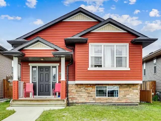 Timber Ridge Red Deer 3 Bed 2 Bath Upper Suite with Deck NOW FOR RENT! — 3 Bedrooms Main Floor