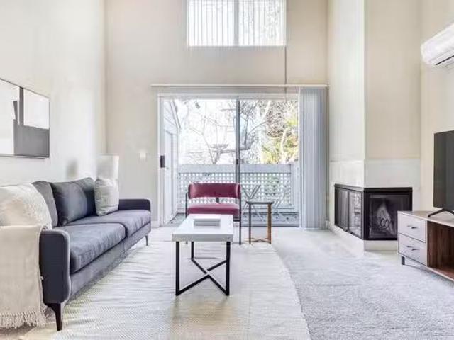 Timberleaf apartments, 2147 Newhall St, Central San Jose 1 B.