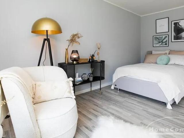 Time to relax – Elegant. Noble. Exquisite. Unique.Furnished apartment with balcony in Altona